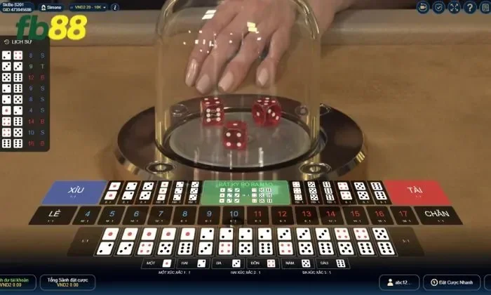 Tham gia Sic Bo tại FB88 để tận hưởng khuyến mãi cực khủng và cơ hội trúng lớn